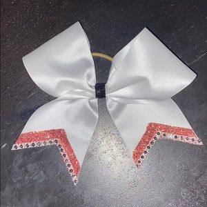 white and red glitter cheer bow✨❤️
